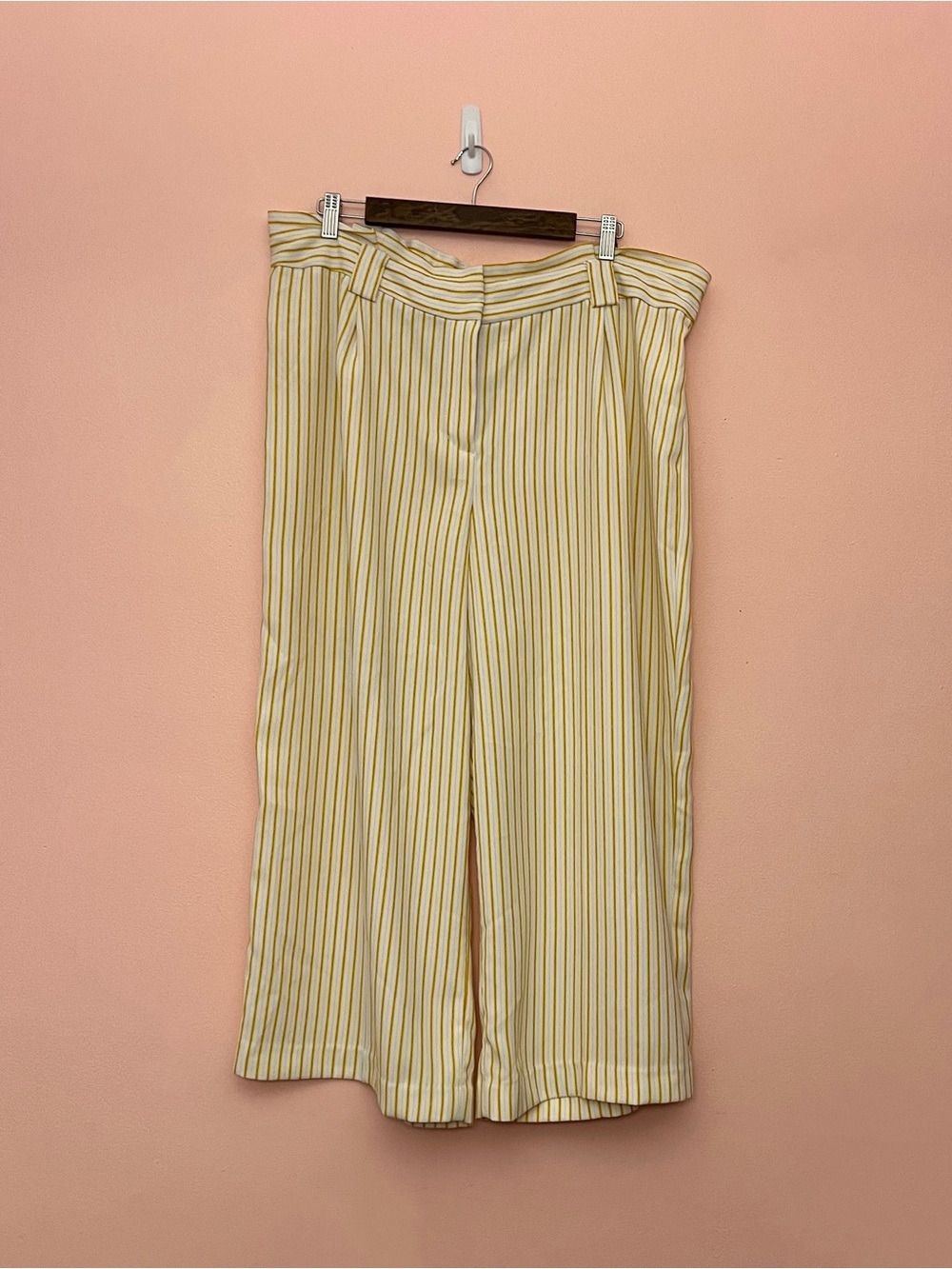 Express Yellow Striped High-Rise Culottes Pants XL